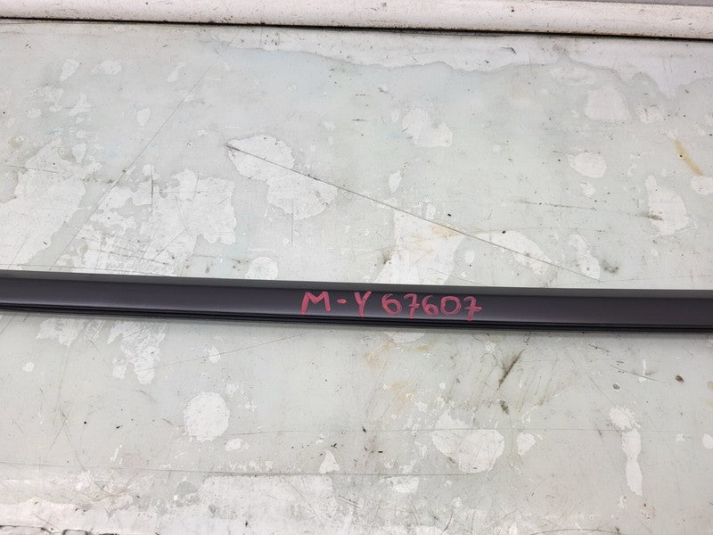 149571200B ⭕ 20-23 Model Y MY Rear Right Door Window Seal Molding Belt Strip 1495712-00-B