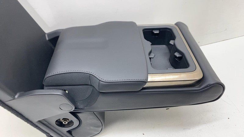 ⭕ 2025 Rivian R1S Rear 2nd Row Seat Center Cushion Arm Rest Cupholder Assembly