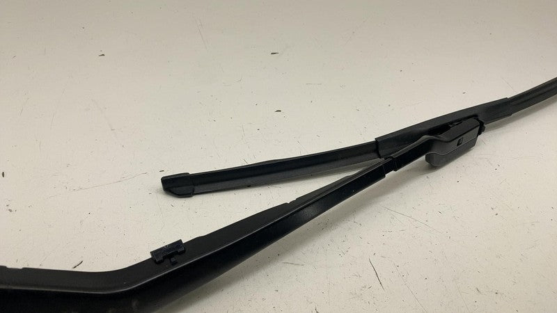 31696293 ⭕ 21-23 Polestar 2 Front Driver Side Windshield Wiper Arm & Blade Left 31696293