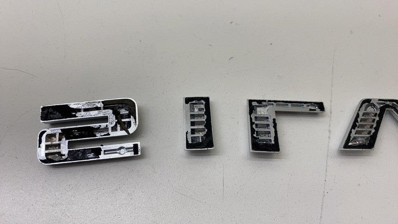 ⭕ 2025 Chevrolet Silverado 1500 Silverado Emblem OEM