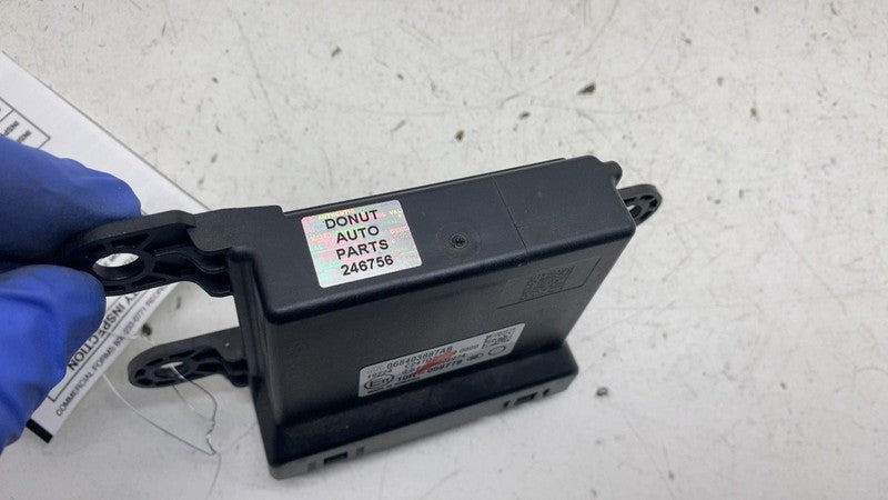 ⭕ 2017-2020 Maserati Ghibli Network Gateway Computer Control Module 06