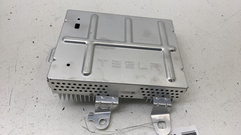 150715201B ⭕ 2020-2024 Tesla Model Y MY Radio Audio Sound System AMP Amplifier 1507152-01-B