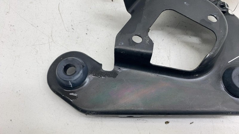 ⭕ 14-20 Maserati Ghibli Front Left or Right Air Intake Cleaner Box Mou