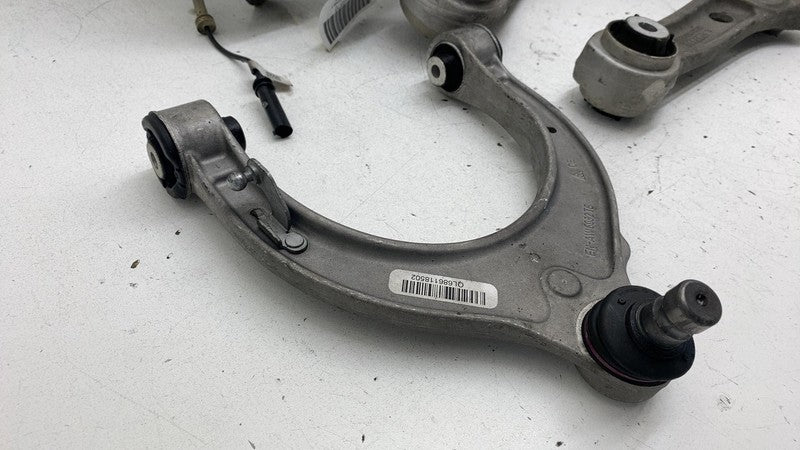 2018-2020 BMW 530e Front Left Spindle Knuckle w/ Upper & Lower Control