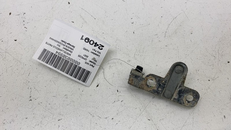 B8050521 ⭕ 2021 Ram ProMaster 2500 Rear Passenger Side Sliding Door Latch Striker Right