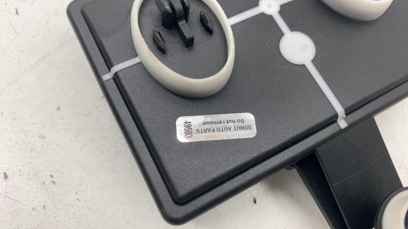 ⭕ 21-23 Volkswagen ID.4 Front Passenger Window Control Module Right 1E