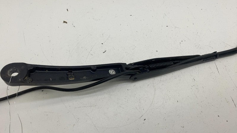 1076729 00 B ⭕ 2017-2023 Model 3 Front Passenger Side Windshield Wiper Arm Right 1076729-00-B