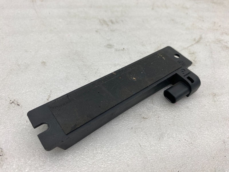 1043129 00 B ⭕ 2016-2020 Tesla Model X Rear Bumper Keyless Passive Entry Antenna 1043129-00-B