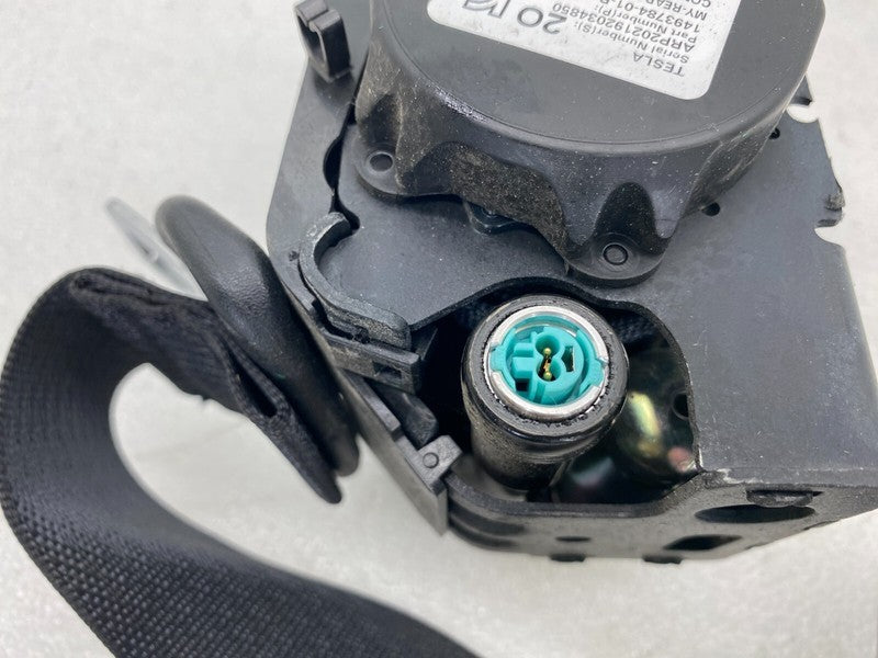 149378401B ⭕20-23 Model Y Rear Left or Right 2nd Row Seat Belt Outer Retractor 1493784-01-B