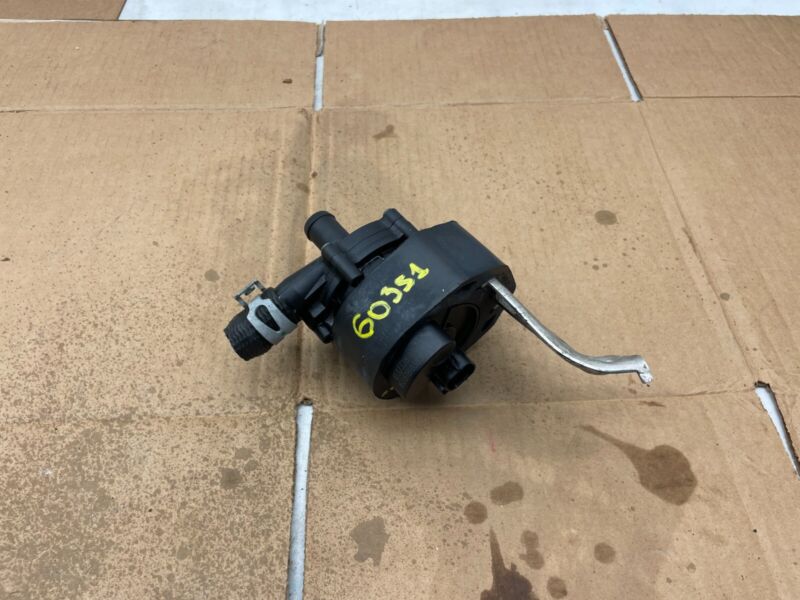 2015-2021 Tesla Model X Auxiliary Coolant Water Cooling Pump Assy 103732800F OEM