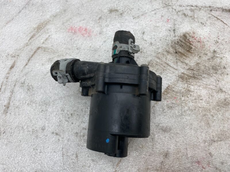 Does Not Apply 2016-2020 Tesla Model S X Cooling System Auxiliary Water Coolant Pump FWD Assy