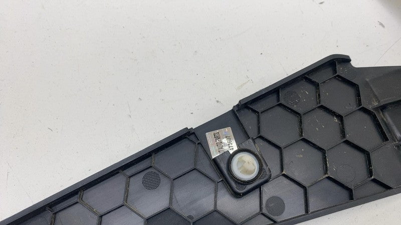 ⭕ 2024 Tesla Cybertruck Rear Left Baffle Closeout Sail Trim Molding 18