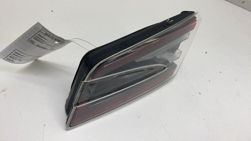 ⭕ 12-22 Model S MS Passenger Side Trunk Inner Taillight Lamp Right 600