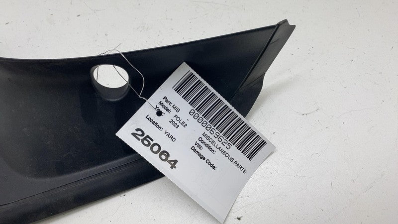 32228375 ⭕2021-2023 Polestar 2 Rear Right Outer Taillight Light Lamp Cover Panel 32228375