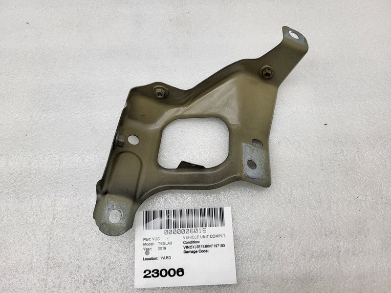 1086017-00-C ⭕ 2017-2023 Tesla Model 3 Front Driver Left Fender Support Bracket 1086017-00-C