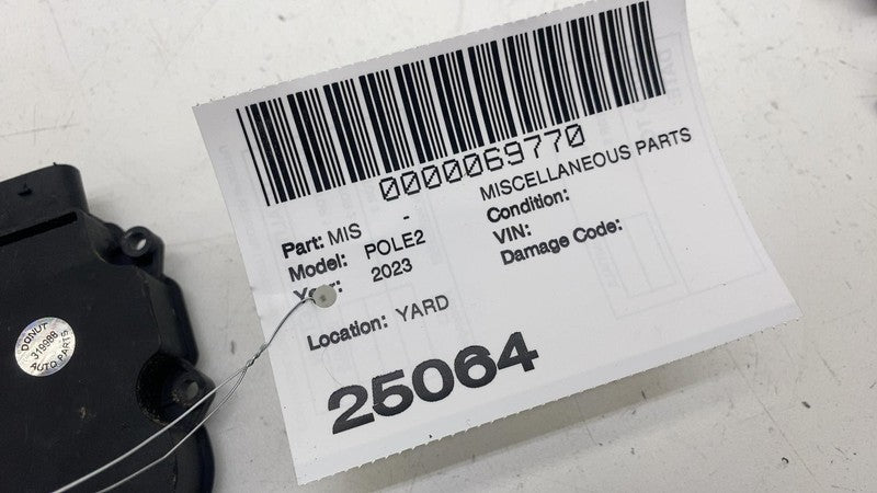 ⭕2021 2022 2023 Polestar 2 Front Bumper Grille Vent Shutter Motor Actuator OEM