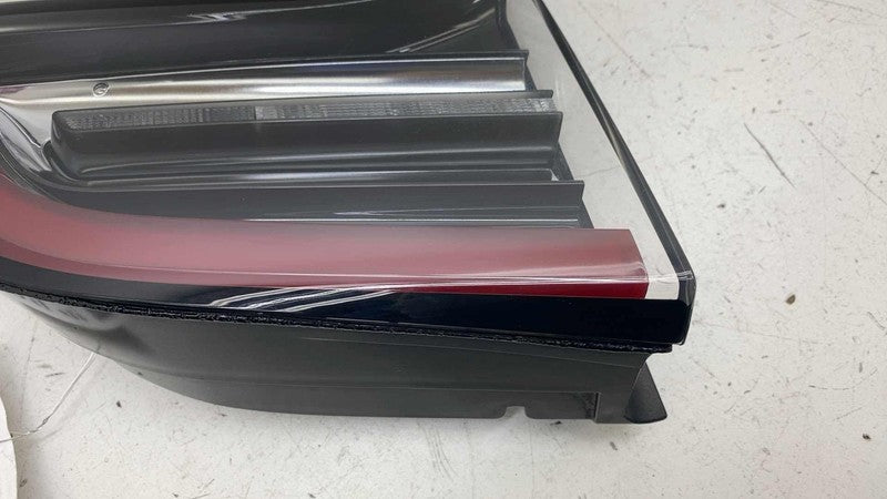 1077401-00-E ⭕ 2017-2023 Model 3 Rear Left Inner Taillight LED Tail Lamp 3-Pin 1077401-00-E