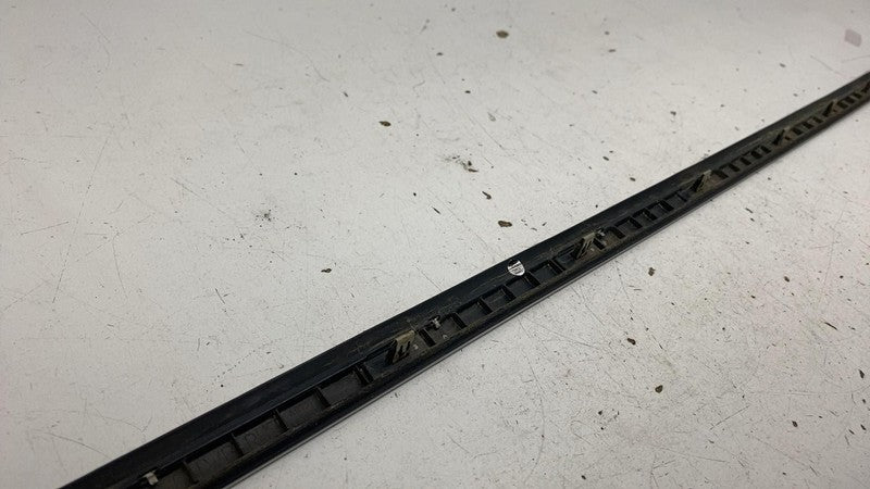 ⭕ 18-23 Lincoln Navigator Rear Passenger Side Quarter Window Molding R