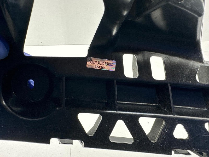 9Y3 807 394 A ⭕2019-2024 Porsche Cayenne Rear Right Bumper Mounting Bracket Support 9Y3807394A