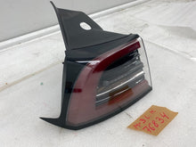 ⭕ 17-22 Tesla Model 3 Rear Exterior Taillight Outer Tail Lamp Left 1077397-80-D