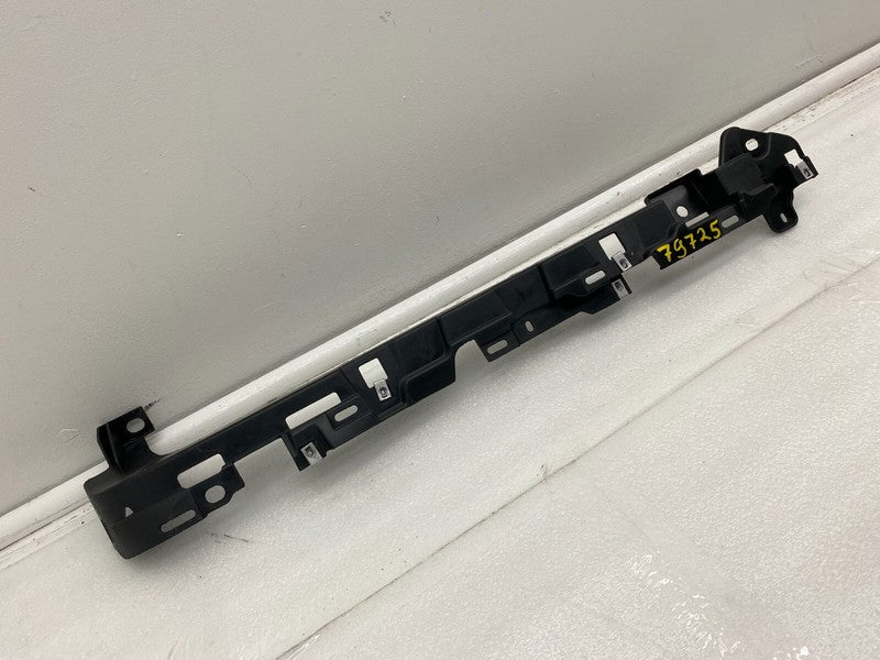 1073312 00 B ⭕ 16-20 Tesla Model X Rear Passenger Side Tailgate Mount Support Bracket Right