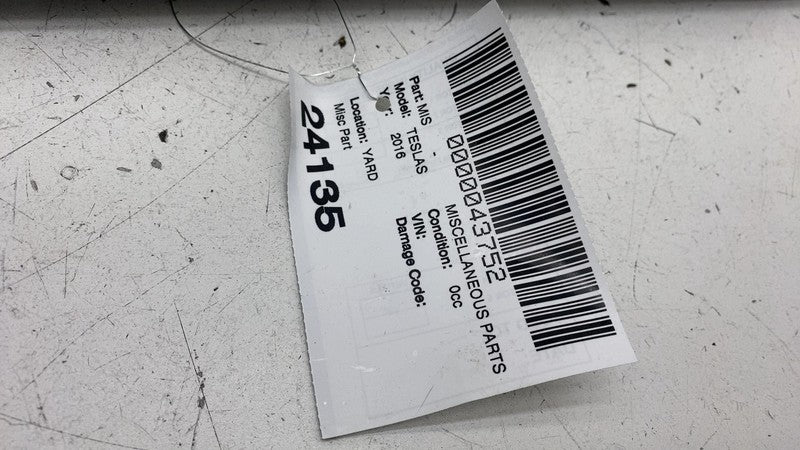 ⭕ 2016-2020 Tesla Model S Right B-Pillar Glass Applique & Camera RH 10