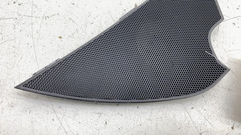 4KE.035.423.A ⭕ 2019-2023 Audi E-Tron Quattro Door Speaker Panel Grille Cover Left 4KE035423A