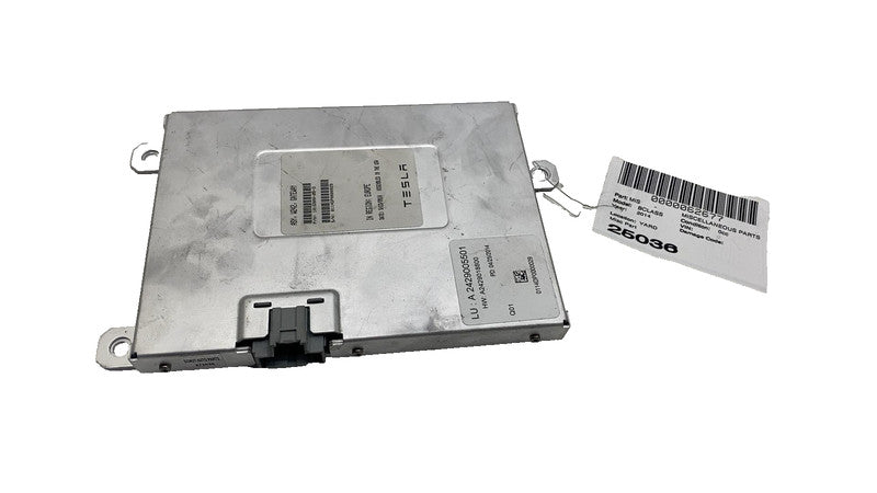 ⭕14-15 Mercedes-Benz B Electric Drive Electronic Gateway Module Unit A2429005501