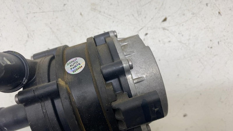 32135207 ⭕ 21-23 Polestar 2 Drive Motor Inverter Cooler Auxiliary Water Pump OEM 32135207