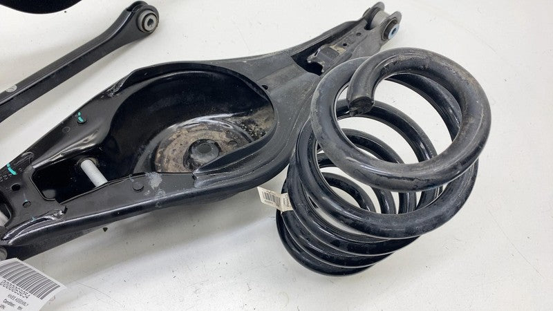 32329003 ⭕21-23 Polestar 2 Rear Left Spindle Knuckle w/ Hub + Links & Spring AWD 31681851