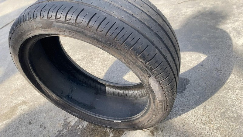 ⭕ Pirelli Cinturato 275/35R19 100Y Tire