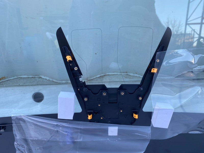 ⭕ 2024-2026 Tesla Model 3 Front Windshield Glass Wind Screen Assy 1715