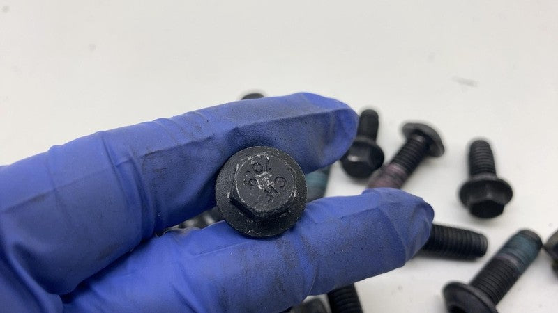 2016-2020 Tesla Model X SET of Bolt Screw