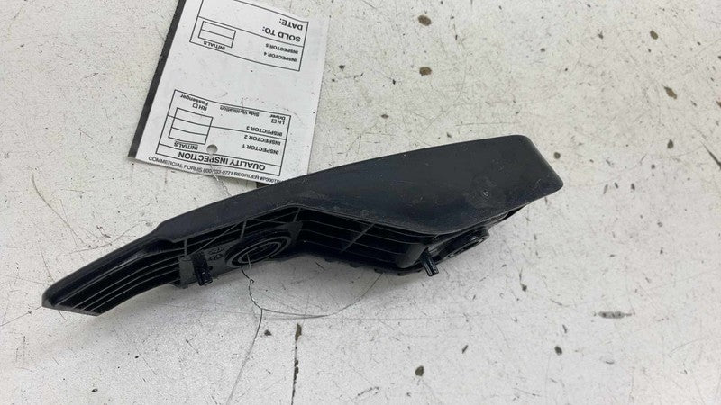 ⭕ 17-23 Tesla Model 3 Rear Left Taillight Tail Lamp Mount Bracket 1083