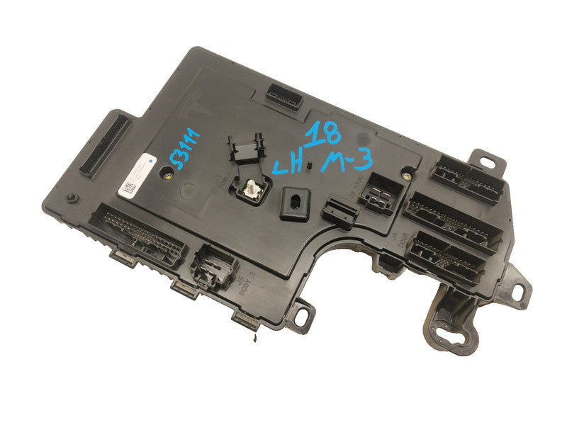 ⭕ 17-23 Model 3 M3 Front Left Low Voltage Body Control Module Unit 1078673-84-E