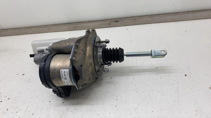2022-2024 Rivian R1T R1S Brake Booster Master Cylinder Assembly OEM PT