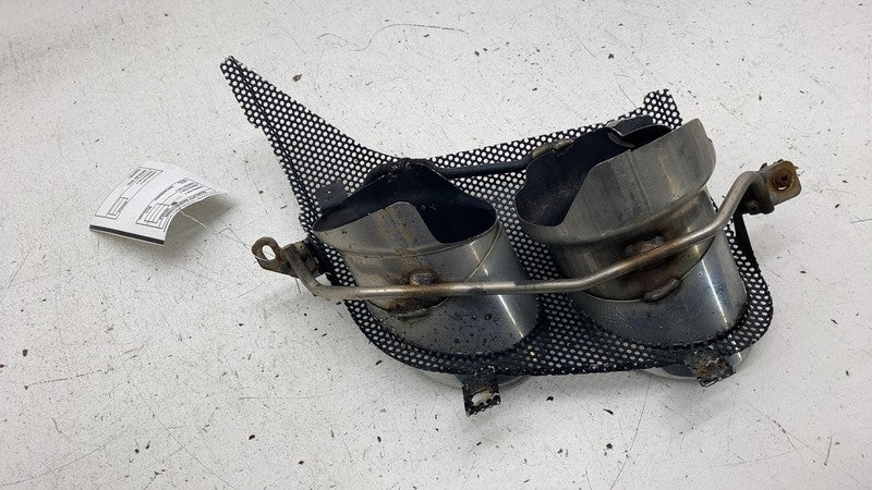 ⭕ 2017 2018 2019 Maserati Levante Rear Bumper Right or Left Exhaust Terminal