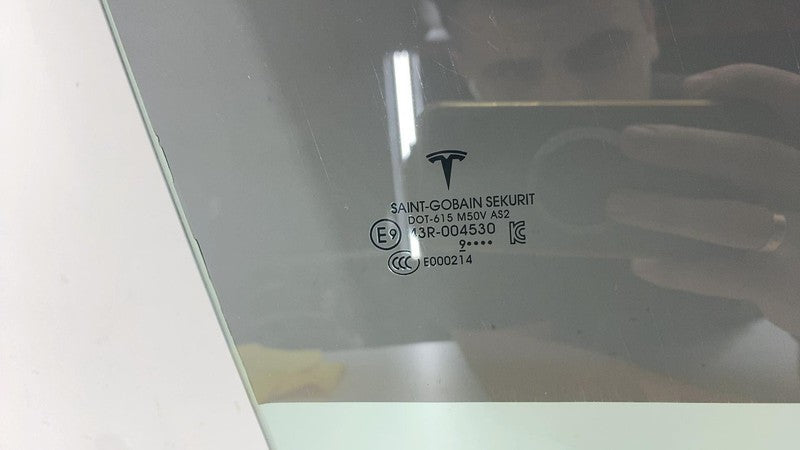 ⭕ 2016-2020 Tesla Model X Front Passenger Side Door Window Glass Right