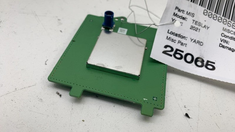 ⭕ 17-23 Model 3 Y Windshield Triple Camera GPS Nav Antenna Module 1079