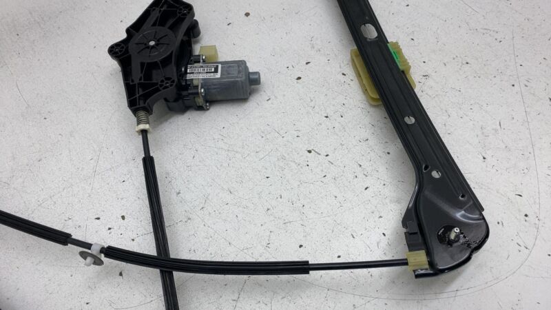 5G4 837 462 H ⭕ 2015-2019 Volkswagen Golf R Front Right Window Regulator w/ Motor 5G4837462H