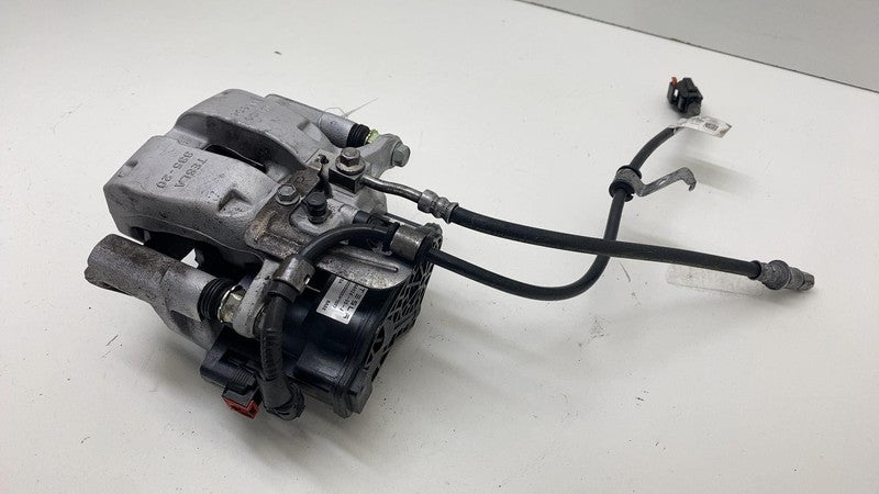 1044624-00-J ⭕ 2017-2025 Tesla Model 3 Rear Right Caliper + Brake Hose Line BASE 1044624-00-J