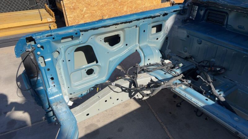 ⭕2022-2024 Rivian R1T Rear Quarter Panel Left & Right Structural Cut Blue EXP007