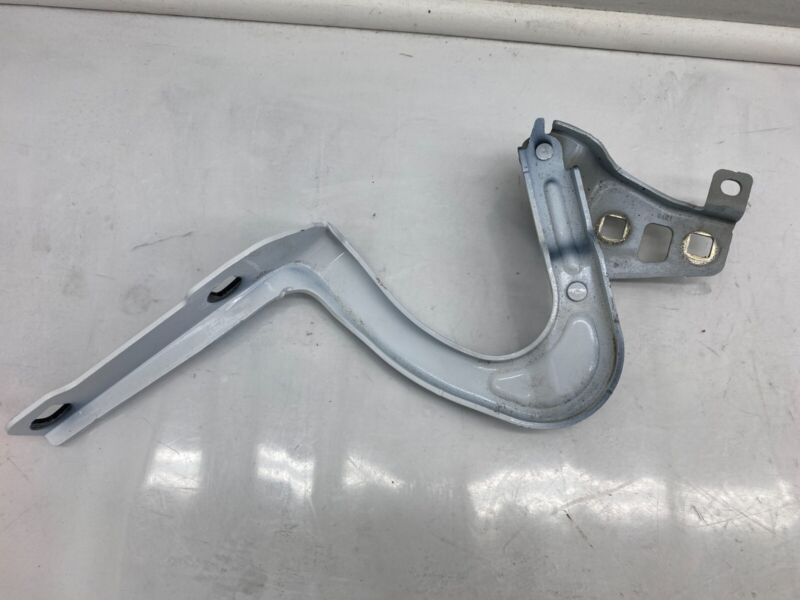 1496268 00 C 2020-2023 Tesla Model Y Front Passenger Side Hood Bonnet Hinge Right RH Assembly