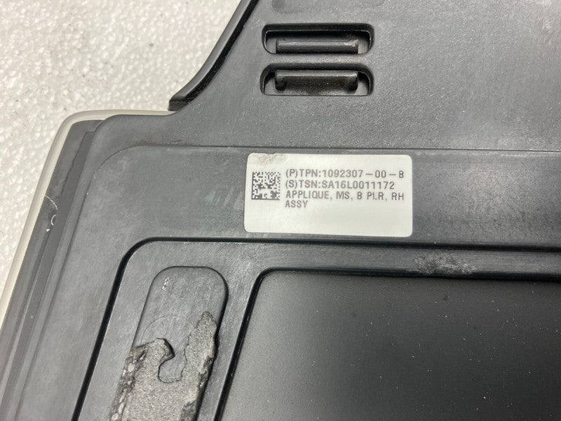 109230700B ⭕ 16-20 Model S Passenger B-Pillar Glass Applique w/ Camera Right 1092307-00-B