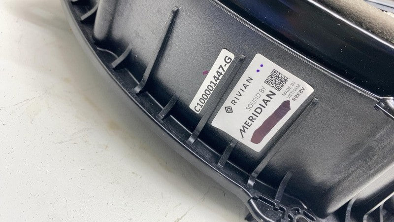 C100001447G ⭕ 22-24 Rivian R1T R1S Front Left or Right Door Audio Sound Speaker C100001447-G