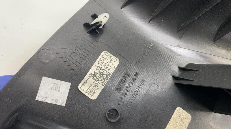 PT00001388 ⭕ 2022-2024 Rivian R1T Rear C-Pillar Trim Panel Cover Lower Right OEM PT00001388