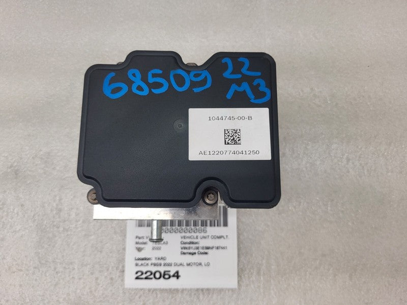 1044745-00-B ⭕ 17-23 Tesla Model 3 Anti-Lock Brake System ABS Pump Module Unit 1044745-00-B