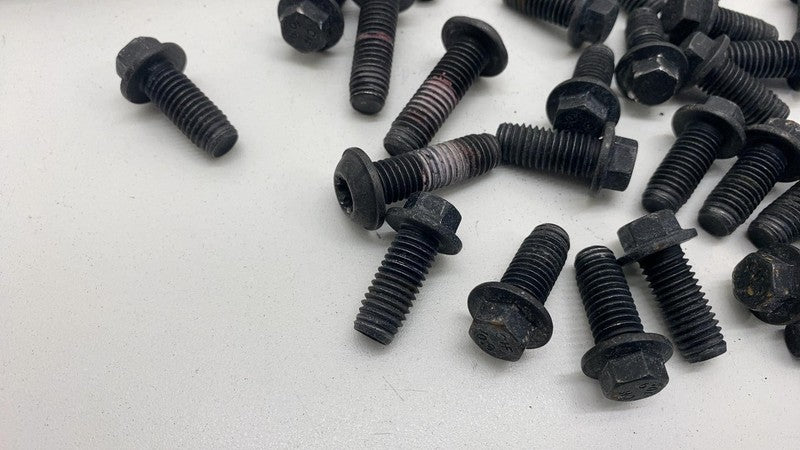 2020-2024 Tesla Model Y SET of Bolt Screw