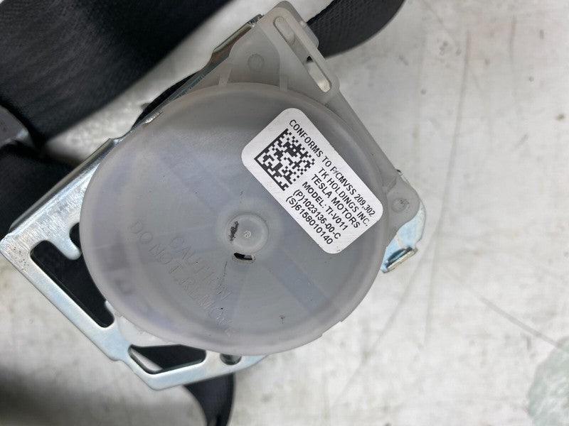 1023136-00-C ⭕ 12-15 Model S MS Rear Left or Right 2nd Row Seat Belt & Retractor 1023136-00-C