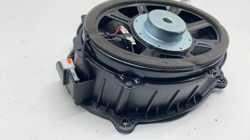 PT00001447 ⭕ 22-24 Rivian R1T R1S Front Left or Right Door Audio Sound Speaker PT00001447